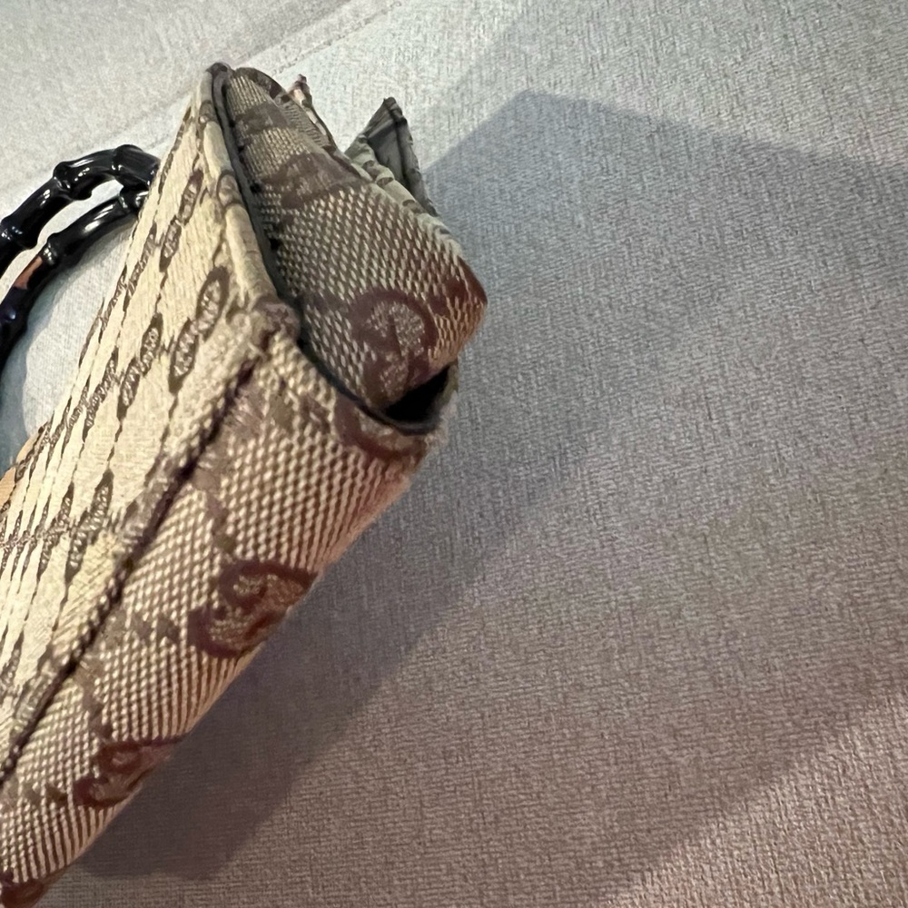Authentic Gucci Monogram Bamboo Bag Beige - Picture 5 of 7